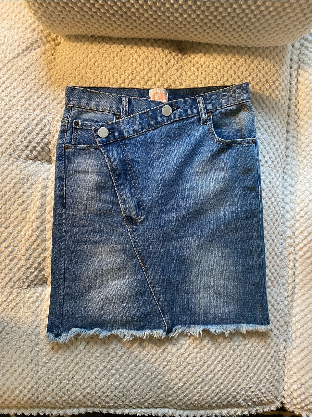GB girls Dark Blue Denim Asymmetrical Frayed-Hem Mini Skirt
